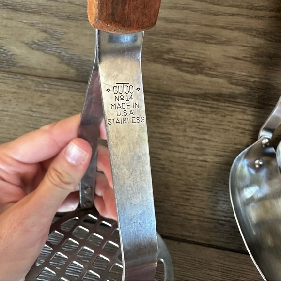 Vintage CUTCO Stainless Steel Wood Handle Utensil Set Made in USA – Lot of 5 - Picture 4 of 6